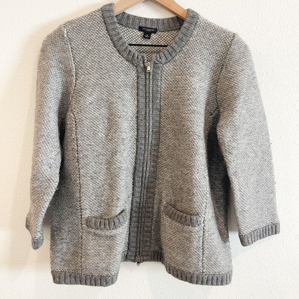 Ann Taylor Cardigan Women Med Gray Extra Fine Merino Wool Blend Sweater Office
